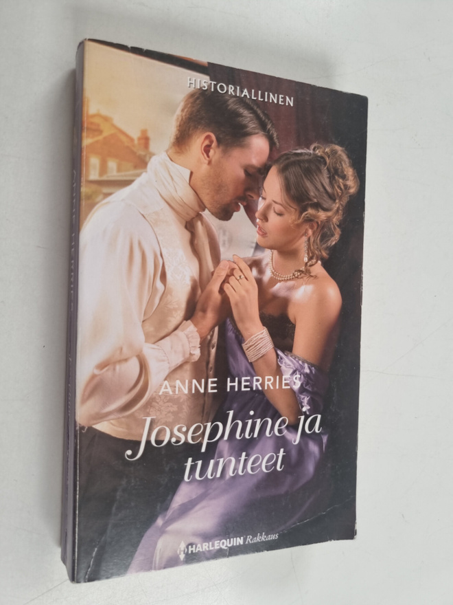 Anne Herries : Josephine ja tunteet