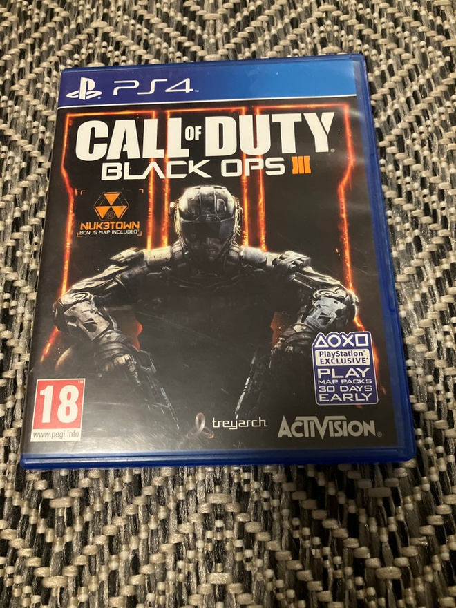 PS4: Call of Duty: Black ops 3