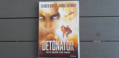 DVD: Detonator (Elizabeth Berkley, Randall Batinkoff 2003)