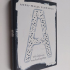 Anna-Maija Ylimaula : Viiriäinen sarkofagilla : kertomus - pikkukuva 1