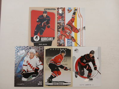 Seth Jarvis x 5kpl / Carolina Hurricanes