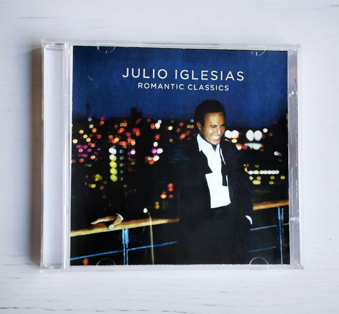 JULIO INGLESIAS - ROMANTIC CLASSICS CD