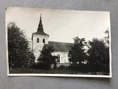 Uskelan kivikirkko
