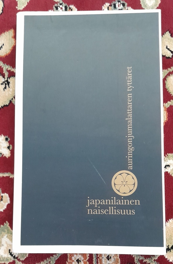 Auringonjumalan tyttäret - Japanilainen Naisellisuus