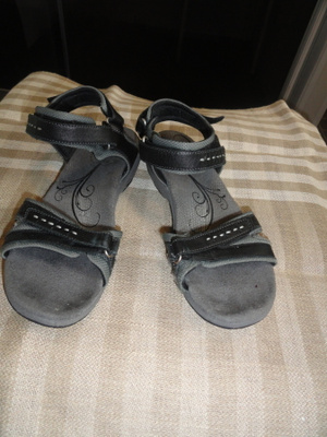 Clarks sandaalit, koko 5,5
