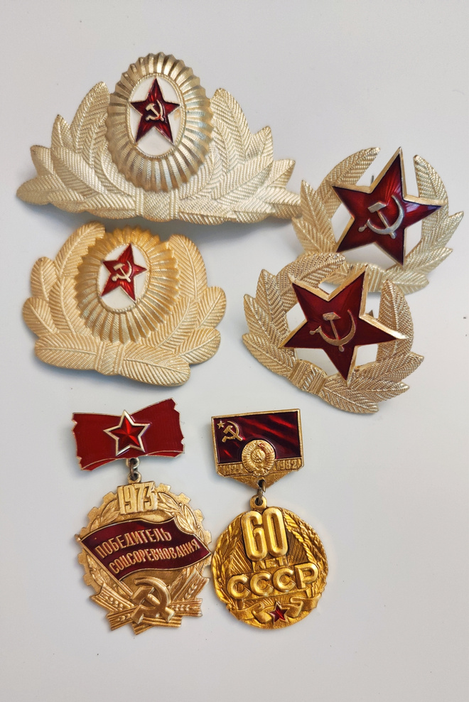 Neuvostoliitto (CCCP) - Kokardit ja mitalit