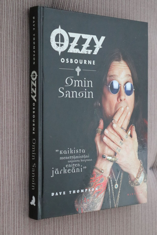 Dave Thompson : Ozzy Osbourne Omin sanoin ( 1.p. 2011 )