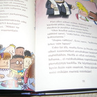Pilkey Kapteeni Kalsari ja hurjan hierrenaisen hirmutuuli - pikkukuva 2