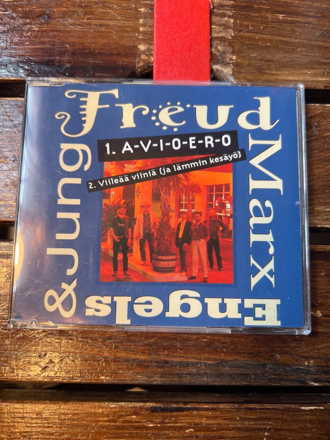 Freud Marx Engels & Jung - A-V-I-O-E-R-O Cds