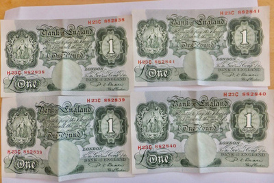 Englanti Iso-Britannia 4 x 1 pound HYVÄT Numerot Peräkkäin