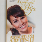 Hellevi Pouta ym. : Kuningatar Arja : ammattina artisti - pikkukuva 1