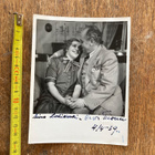 AINO LOHIKOSKI ja ARVI TUOMI, SIGNEERATTU VALOKUVA, 1939 - pikkukuva 1
