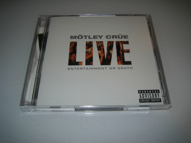 Mötley Crue - Live: Entertainment Or Death (2 x CD)