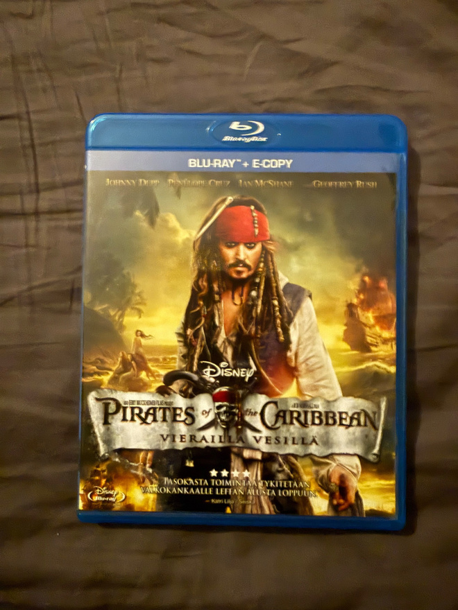 Pirates of the caribbean Vierailla vesillä