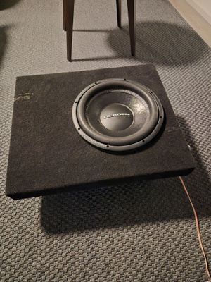 Subwoofer kotelot Mercedes 205 farmariin