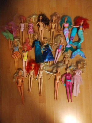 Barbiet ja muut nuket
