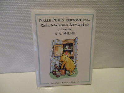 A.A.MILNE, NALLE PUHIN KERTOMUKSIA, WSOY 2000 1.PAINOS