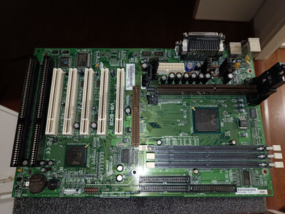 Intel 440BX - Emo