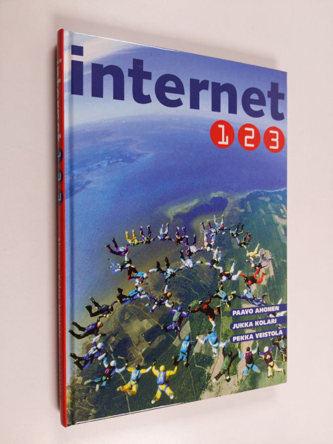 Jukka Kolari ym. : Internet 123
