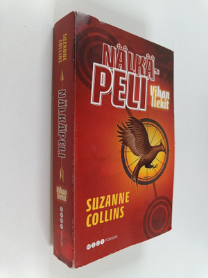 Suzanne Collins : Nälkäpeli 2 : Vihan liekit