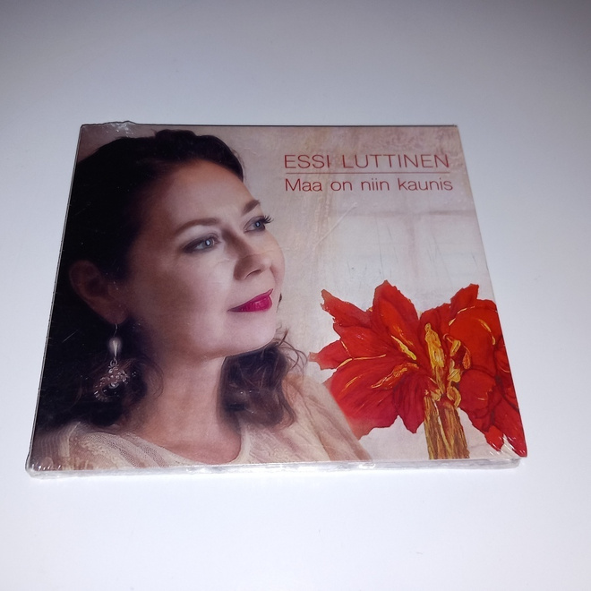 Essi Luttinen – Maa on niin kaunis – CD