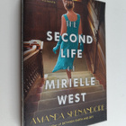 Amanda Skenandore : The second life of Mirielle West - pikkukuva 1