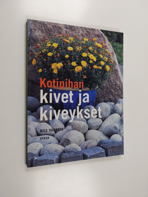 Nils Skaarer : Kotipihan kivet ja kiveykset