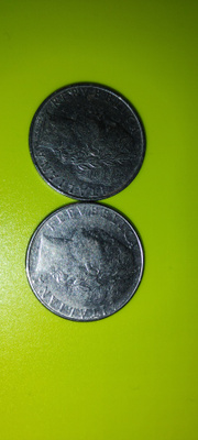 Italia 100 liira