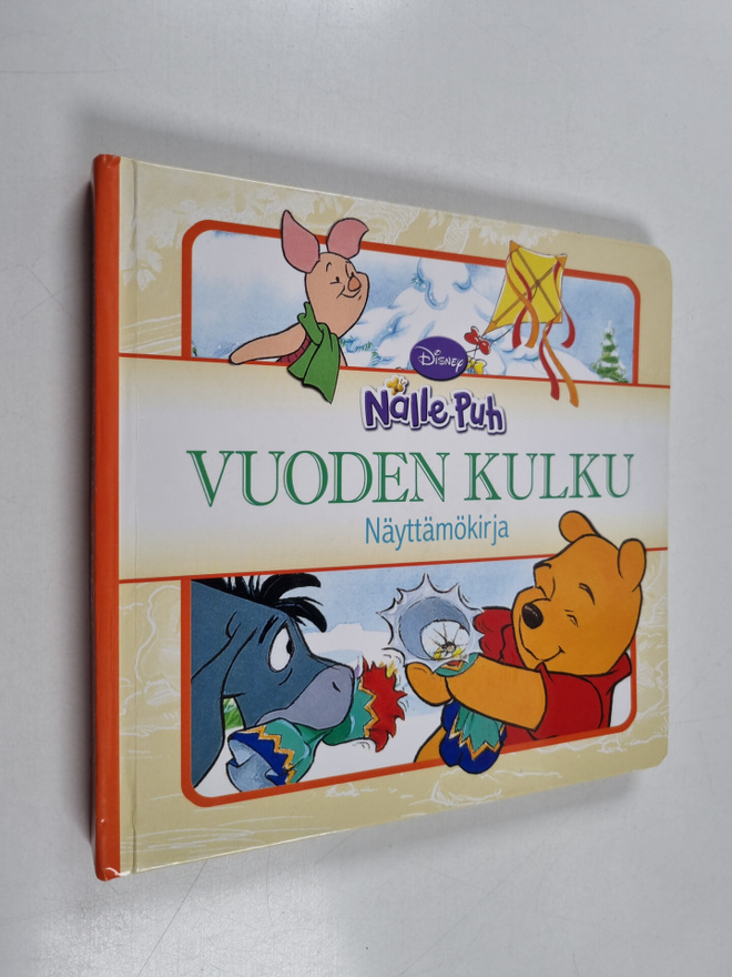 Vuoden kulku : näyttämökirja