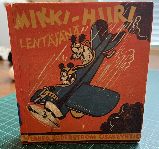 Mikki Hiiri lentäjänä (1936) WSOY