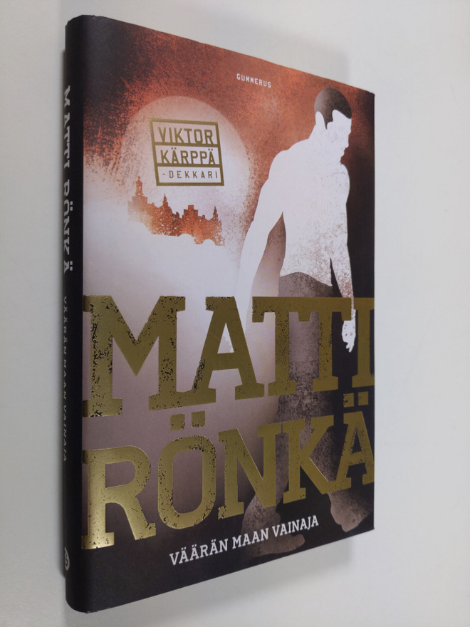 Matti Rönkä : Väärän maan vainaja