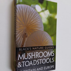 Andreas Gminder ym. : Mushrooms and Toadstools of Britain... - pikkukuva 1