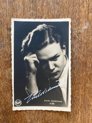 UNTO SALMINEN, SIGNEERATTU VALOKUVA