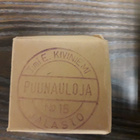 Kaksi laatikkkoa vanhoja puunauloja - pikkukuva 1