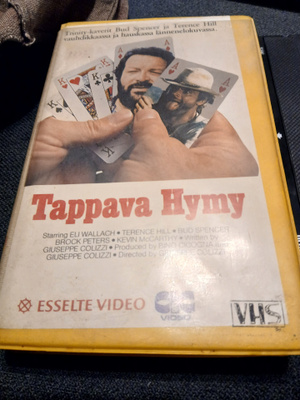 Tappava hymy