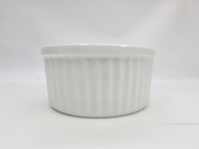 Arabia Finland uunivuoka 17 cm – valkoinen vintage