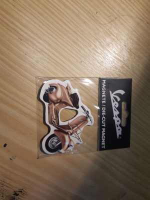 Vespa jääkaappimagneetti