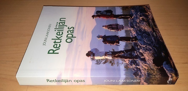Jouni Laaksonen : Retkeilijän opas