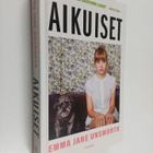 Emma Jane Unsworth : Aikuiset - pikkukuva 1