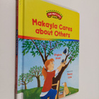 Virginia L. Kroll : Makayla Cares about Others - pikkukuva 1