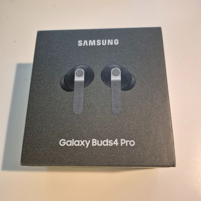 Samsung Galaxy Buds 4 PRO kuulokkeet uudet