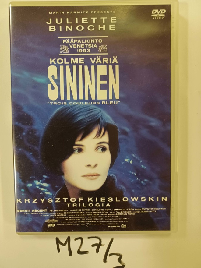 Krzysztof Kieslowski: Kolme väriä Sininen