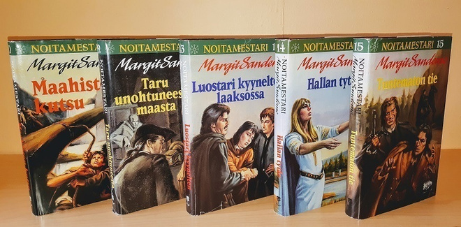 Margit Sandemo : Noitamestari (kirjavalikoima)