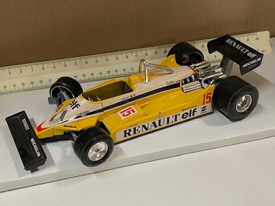 Bburago Renault RE 30 formula 1:24