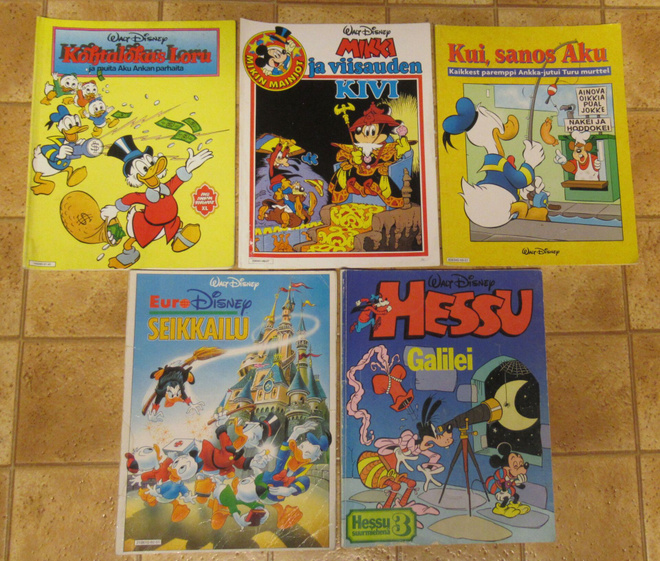 5 kpl:n kirjapaketti Disney sarjakuva-albumeita