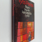 Tytti Parras : Pieni hyvinkasvatettu tyttö - pikkukuva 1