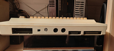 C64 pelkkä kone