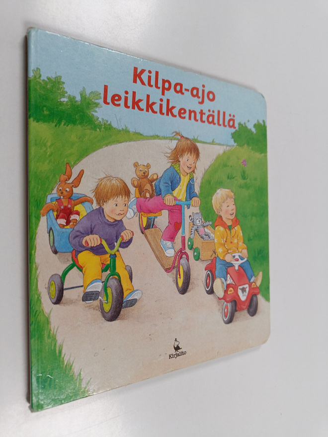Ute Lutz : Kilpa-ajo leikkikentällä