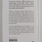 Nyyti Vallenius : Sotkuisia kavionjälkiä - pikkukuva 2