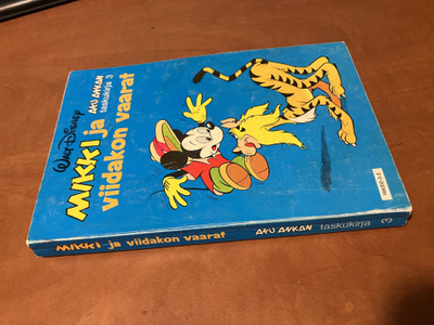 AKU ANKAN TASKUKIRJA 3 HYVÄ